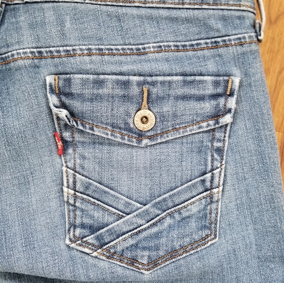 Levis 547 premium flare jean - Picture 3 of 7